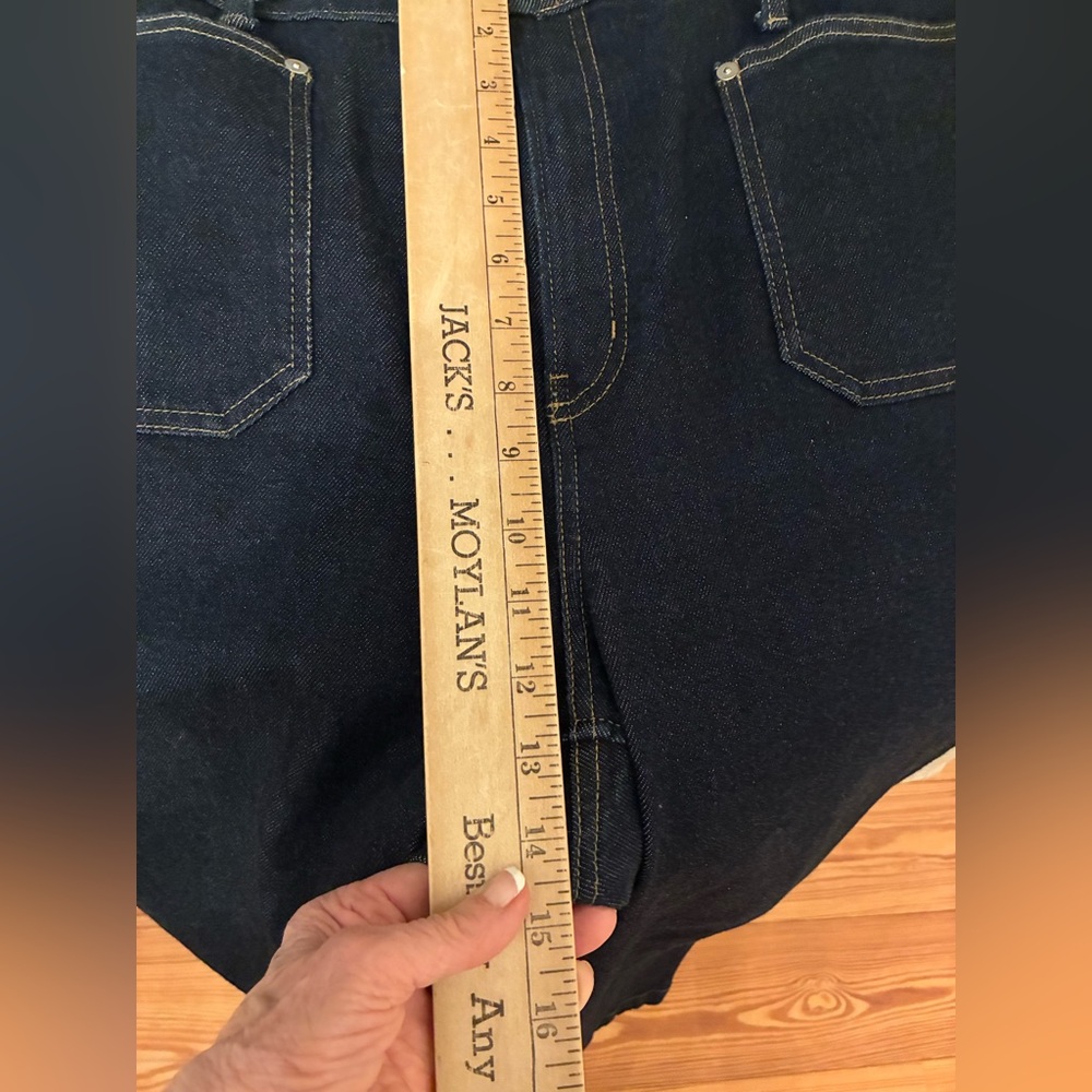 Banana Republic Premium Denim High‑Rise Straight Jeans 33S – NWT Condition - Picture 11 of 11